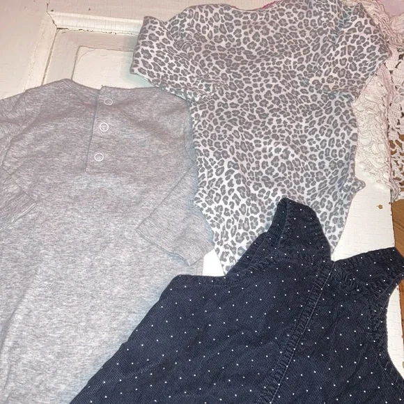 Baby Carter’s Hoodie Black Dot Dress Gold Heart Cheetah Fruit Print Onesies 6 M - Picture 3 of 9